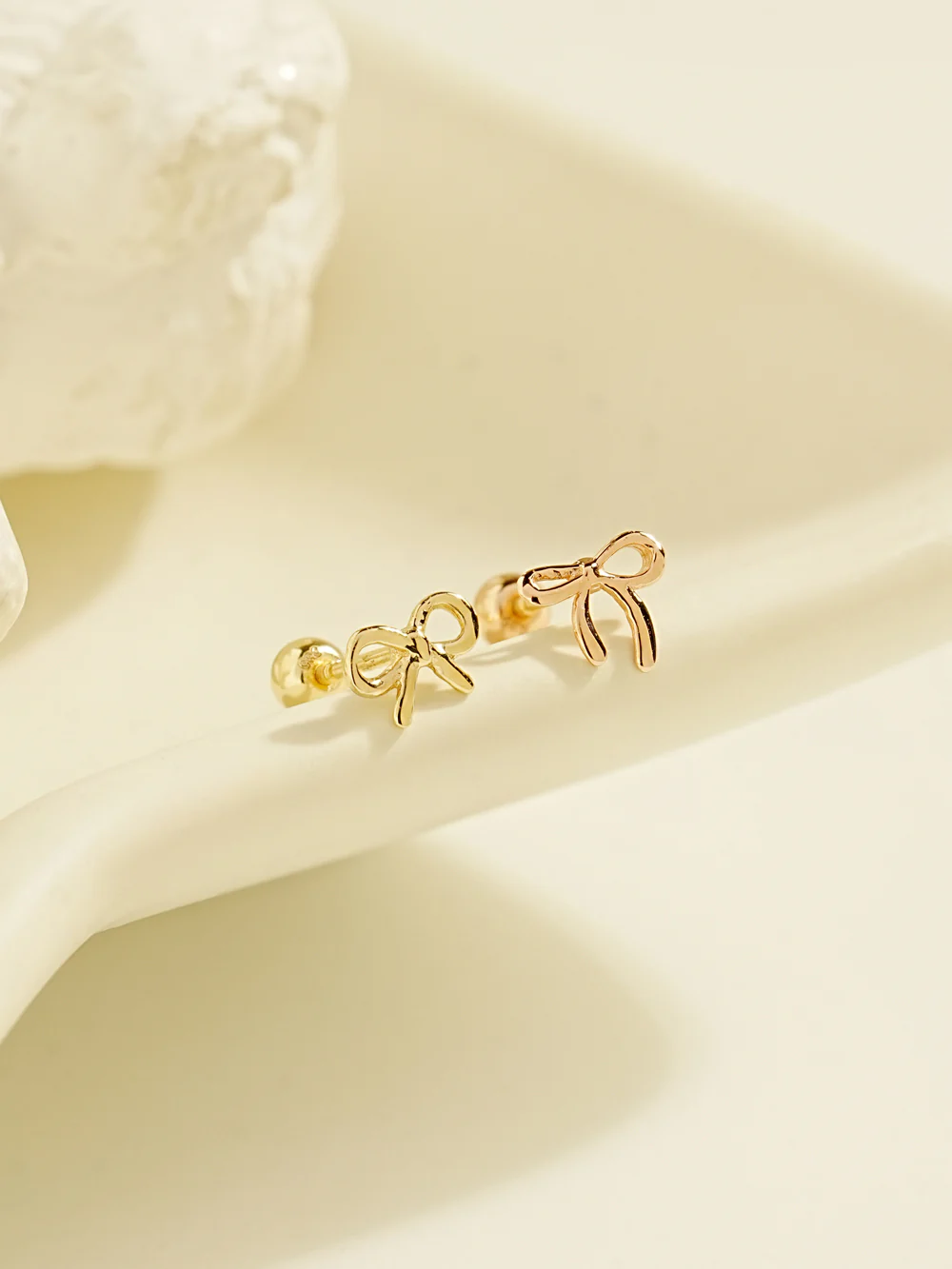 14K Gold Candy Ribbon Cartilage Earring 20G18G16G - Image 3