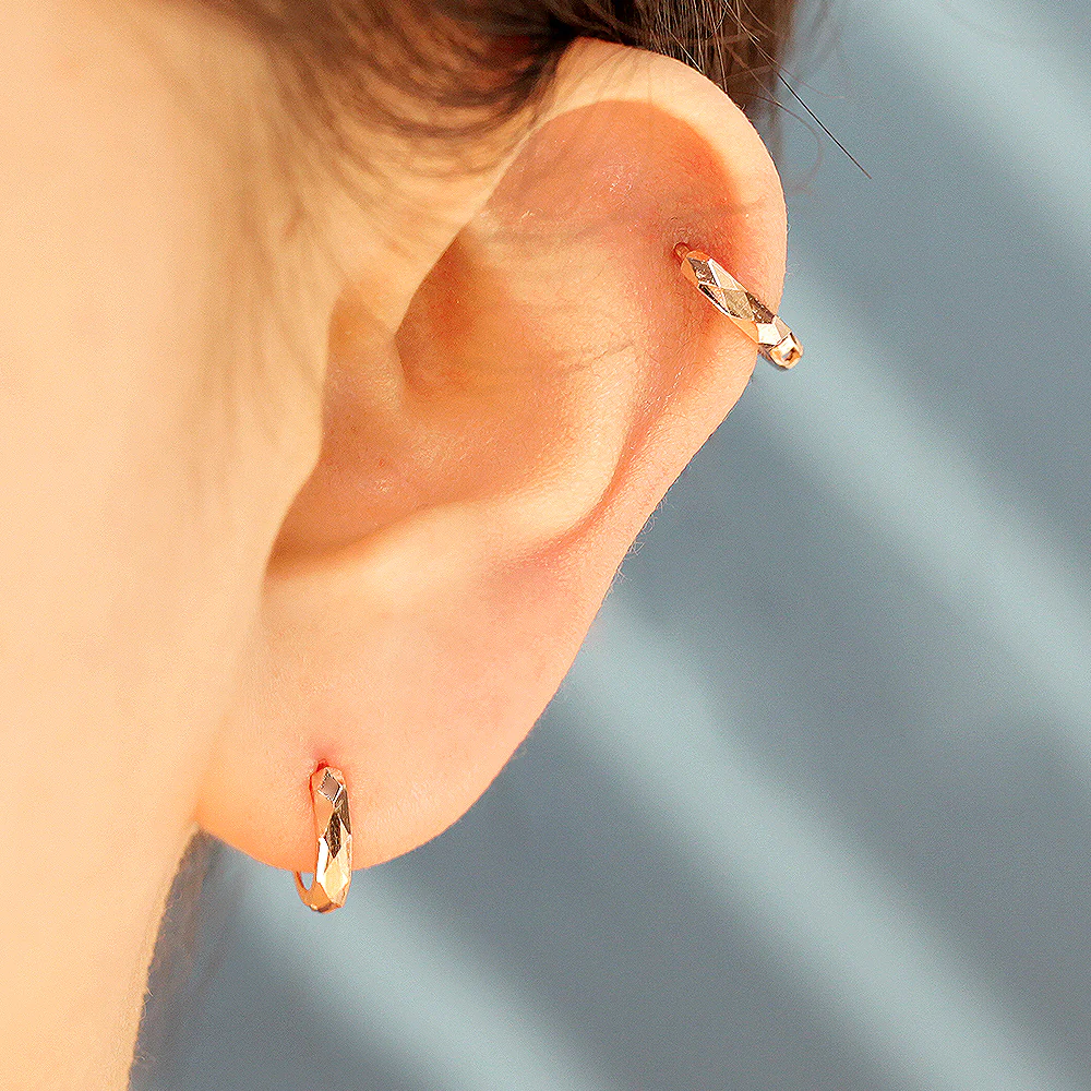 14K Gold Cutting Mini hoop earring - Image 7