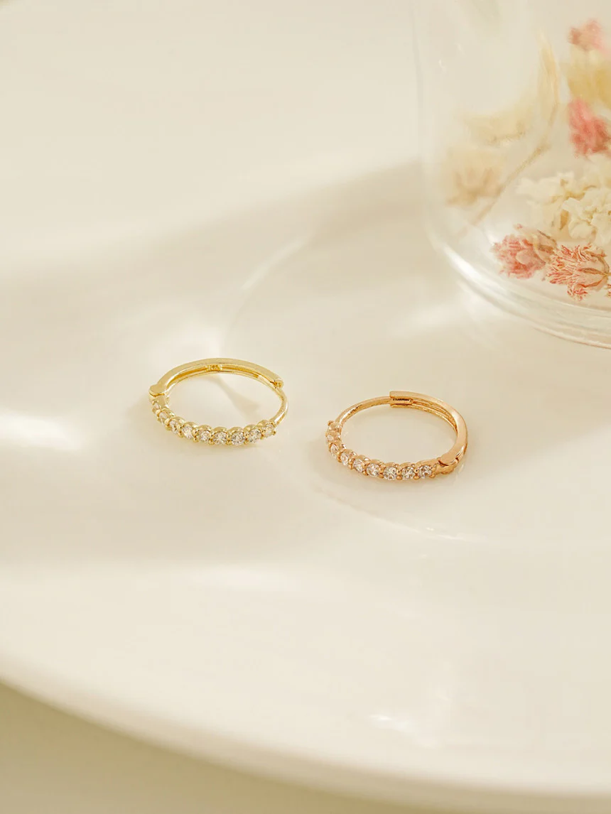 14K Gold Daily CZ Cartilage Hoop Earring - Image 4