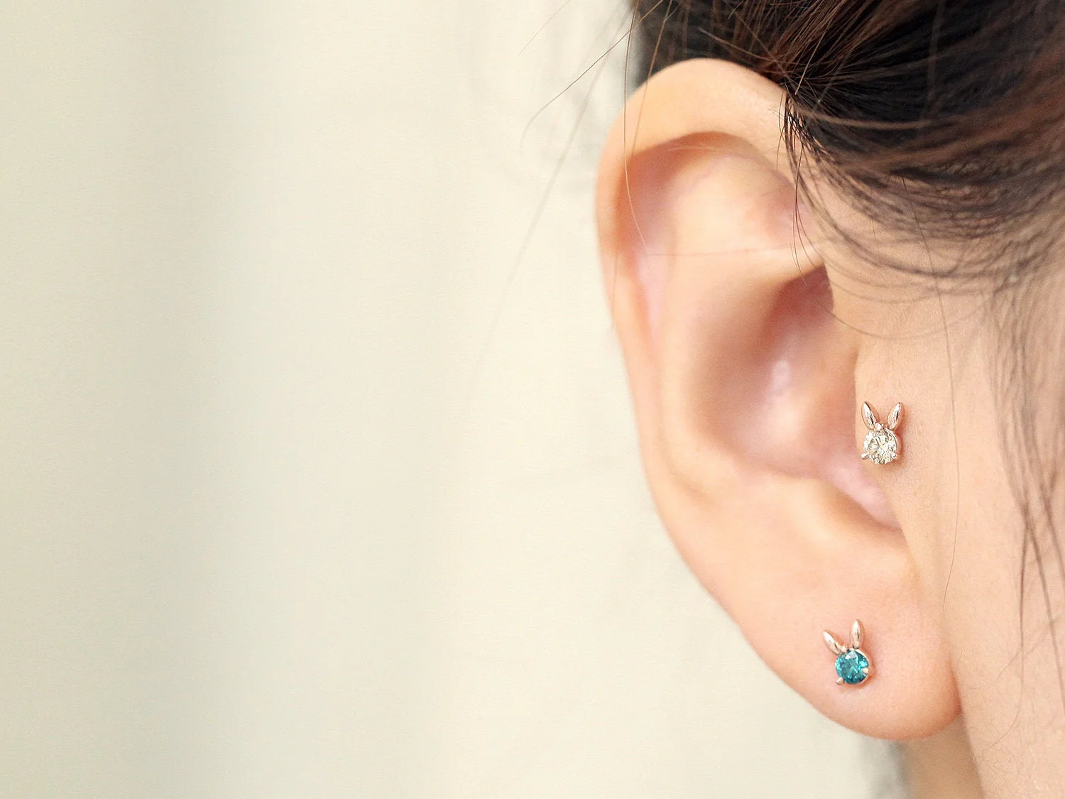 14K Gold Rough Diamond Rabbit Cartilage Earring 18G16G - Image 5