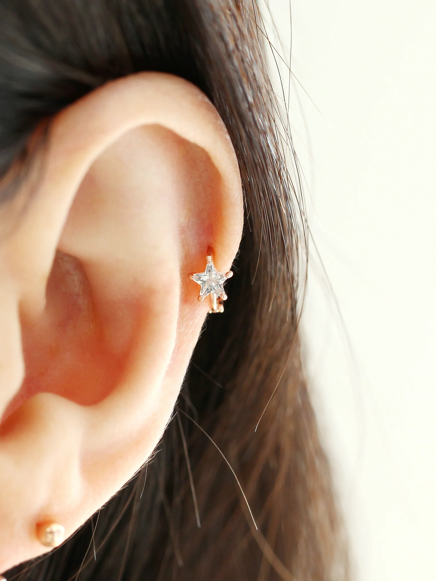 14K Gold Star Hoop Earring - Image 3