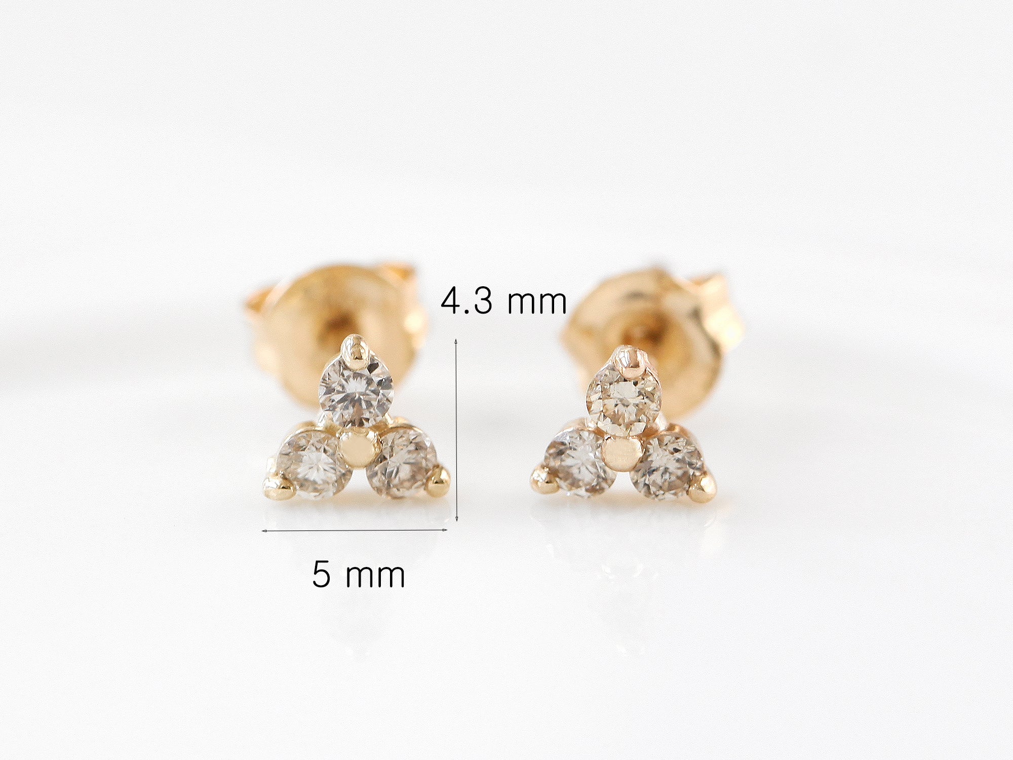 14K Gold Triangle Cognac Diamond Earring - Image 10